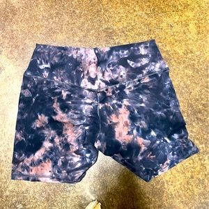 Lululemon womens size 16 shorts